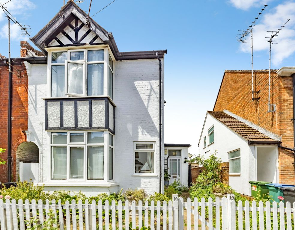 Property photo 1 of 13