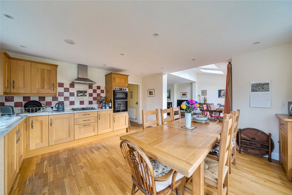 Property photo 2 of 17 Picture No. 06