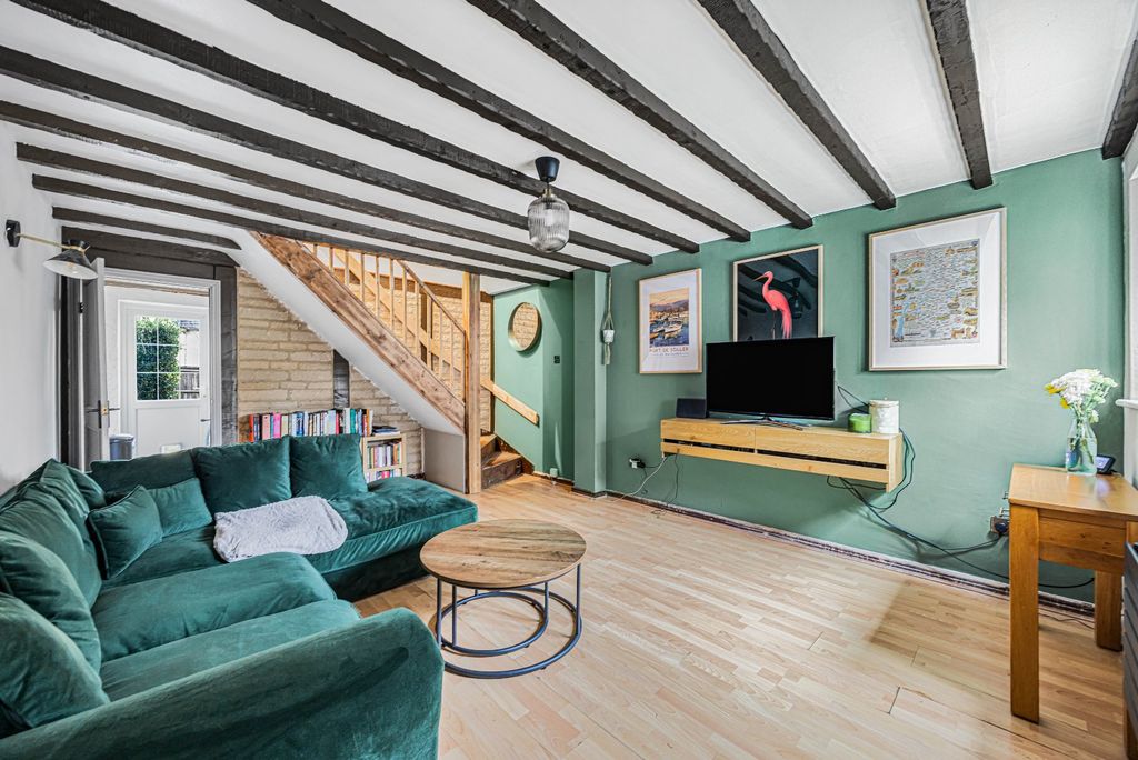 Property photo 2 of 22 Picture No. 23