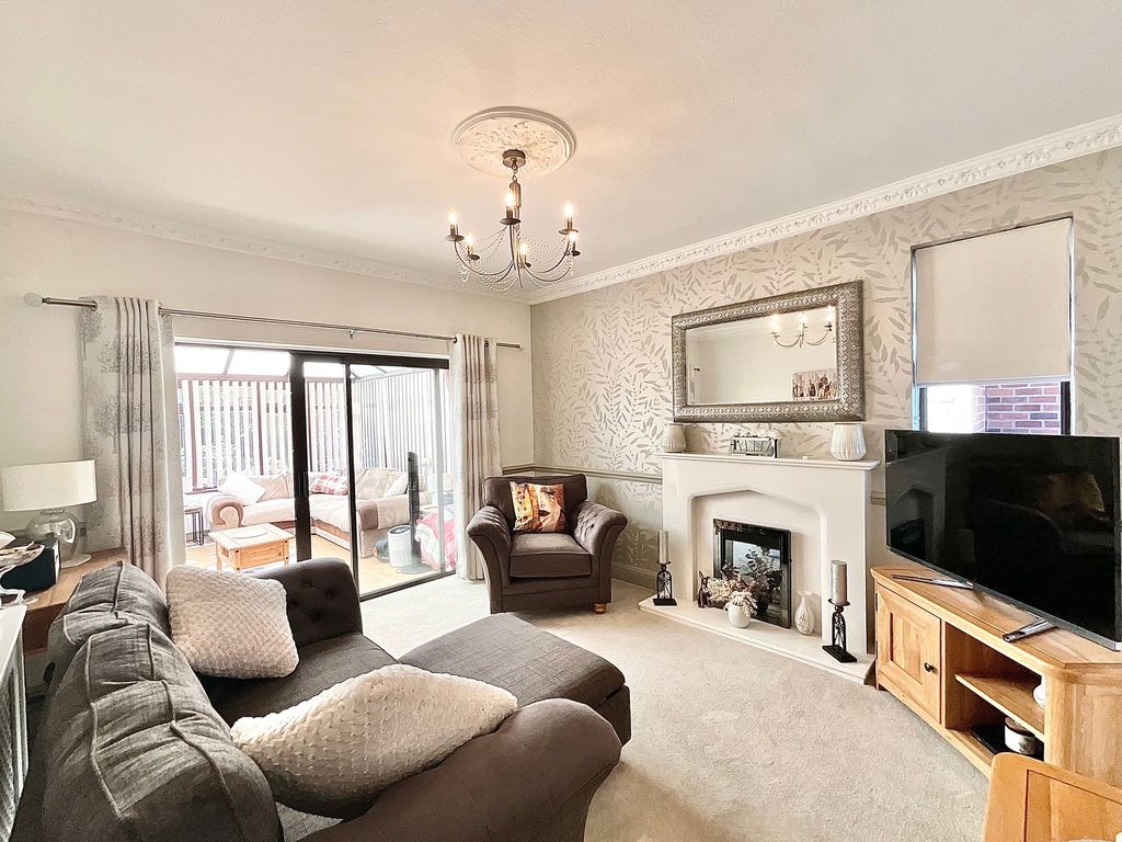 Property photo 2 of 29