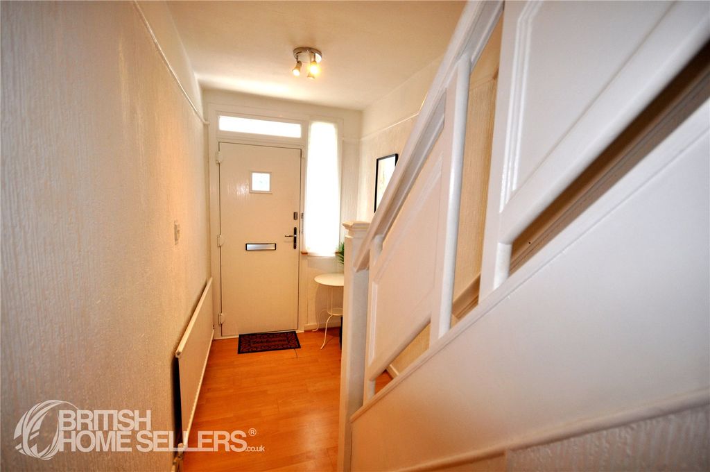 Property photo 2 of 15 Picture No. 10