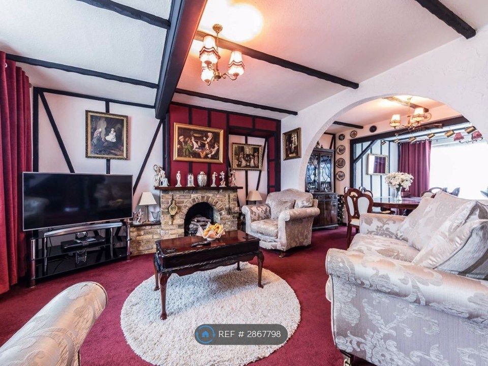 Property photo 3 of 8