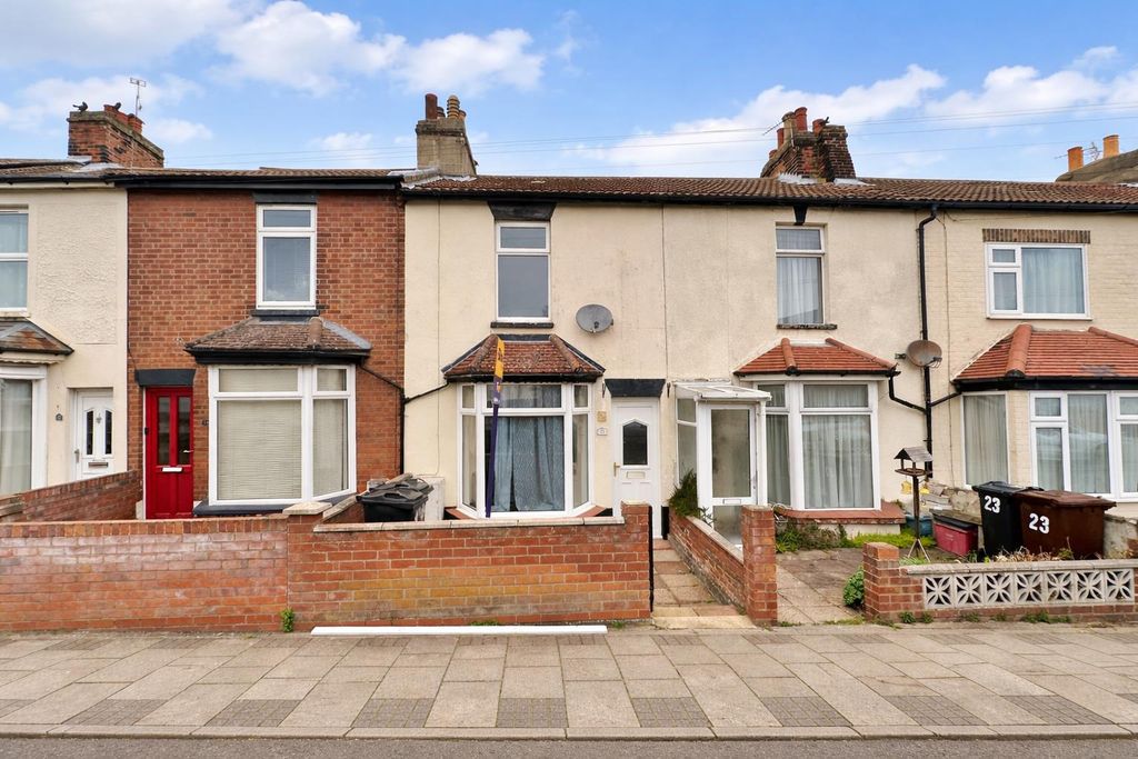 Property photo 1 of 12 Terraced Houses Under A Bright Sky.Png