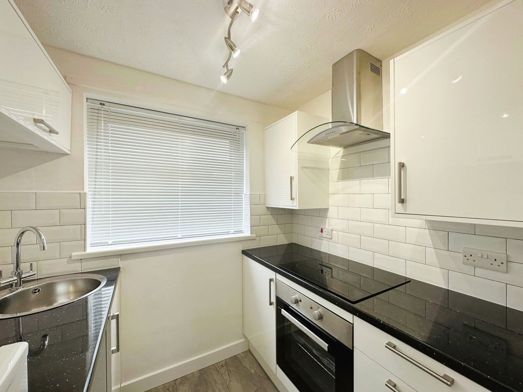 Property photo 3 of 11 Picture No. 08