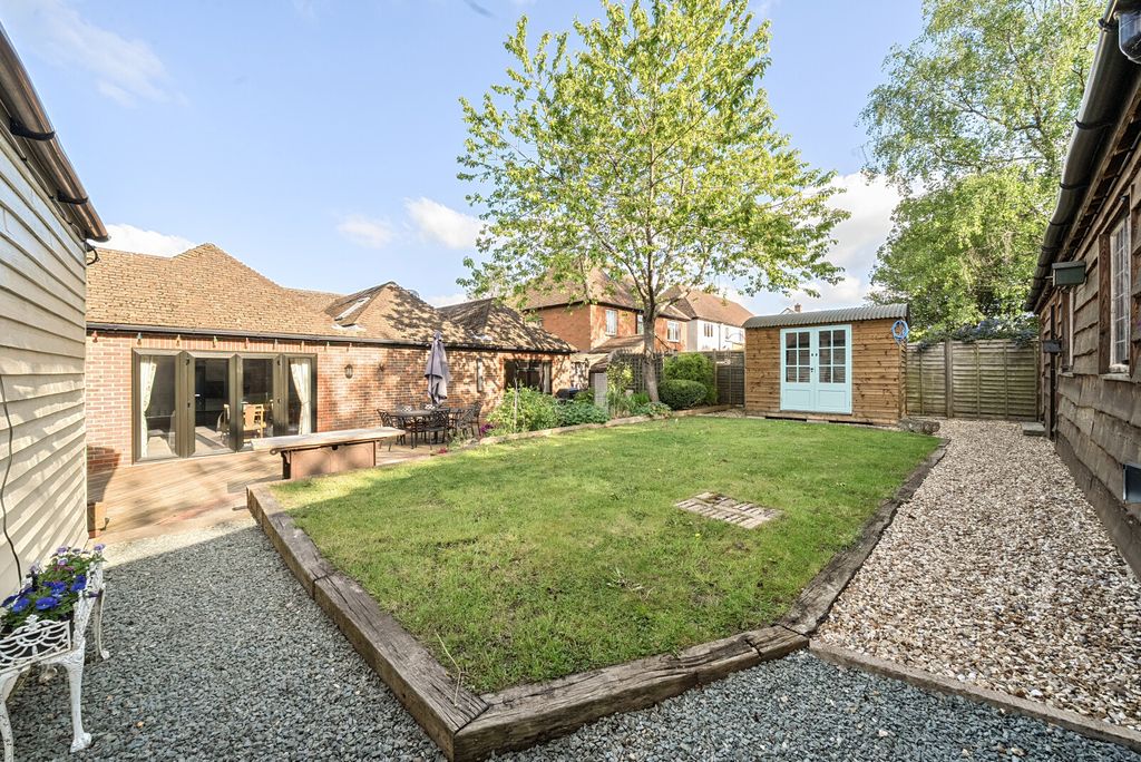 Property photo 2 of 36 1453360-6-69F4De6...