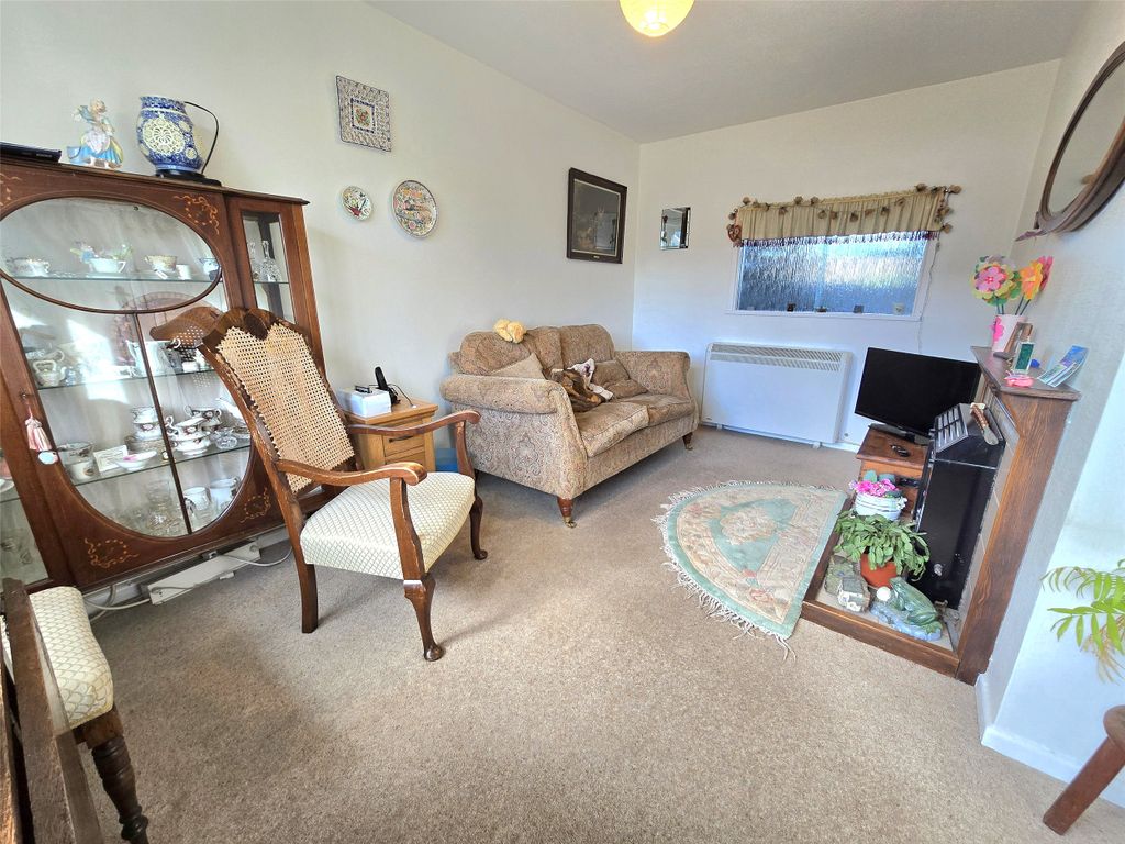 Property photo 2 of 9 Picture No. 08