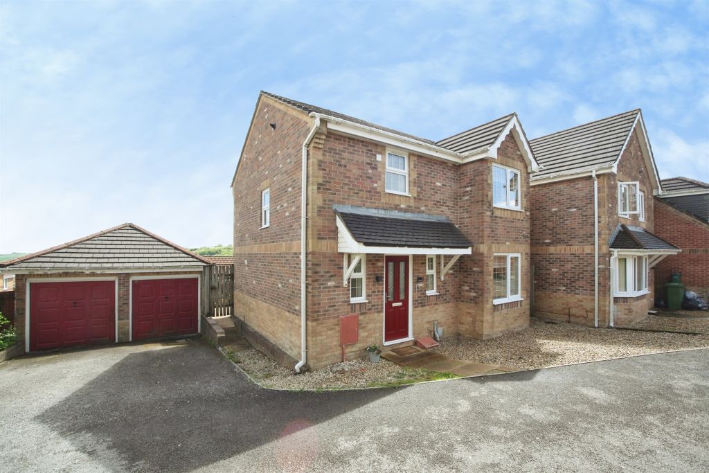 Property photo 1 of 25