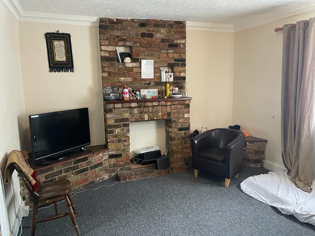 Property photo 3 of 24