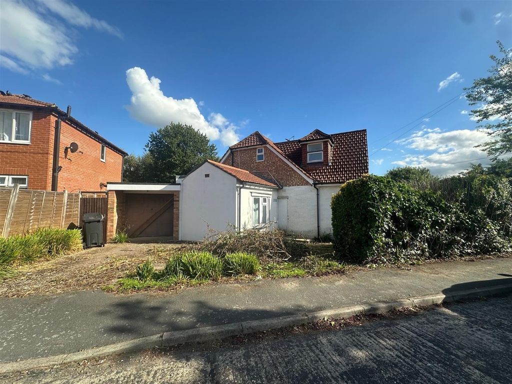 Property photo 2 of 15