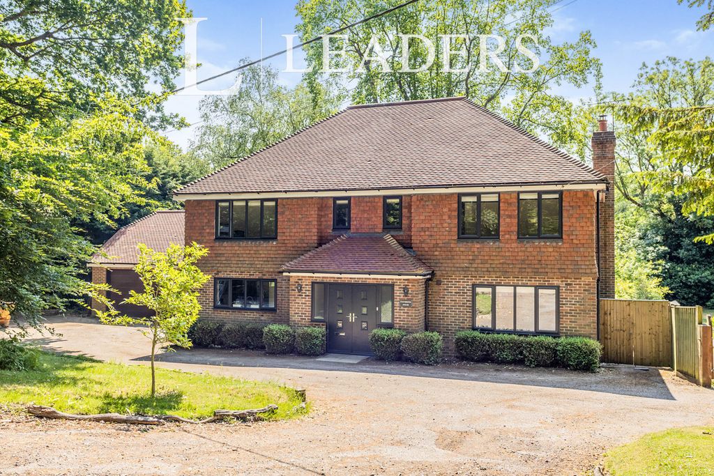 Property photo 1 of 18 External
