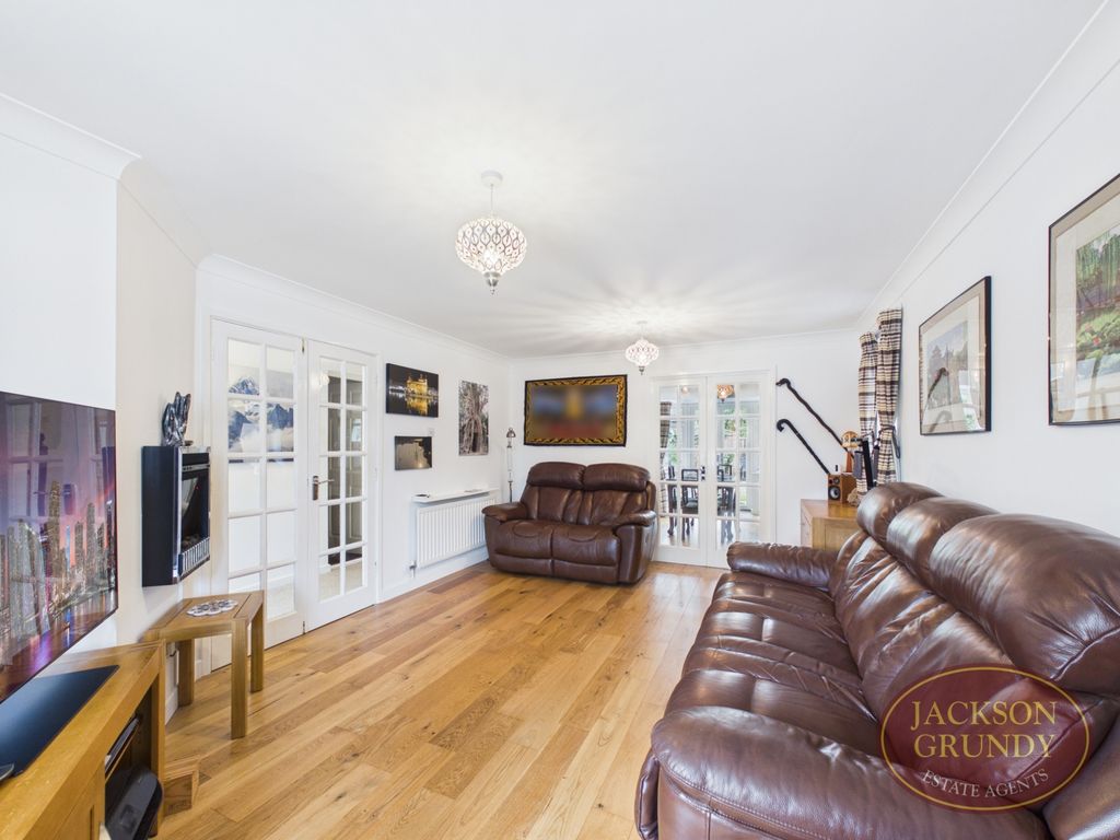 Property photo 3 of 19 Pippin Lane