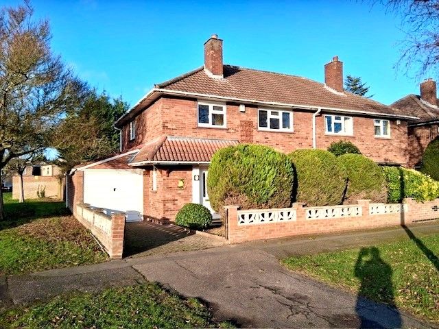 Property photo 1 of 11 i