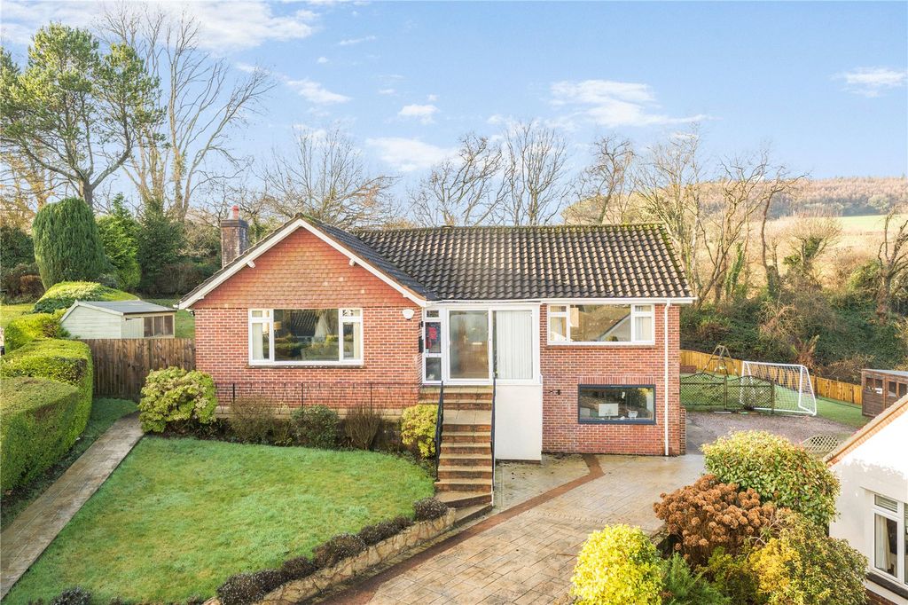 Property photo 1 of 24 Picture No. 02