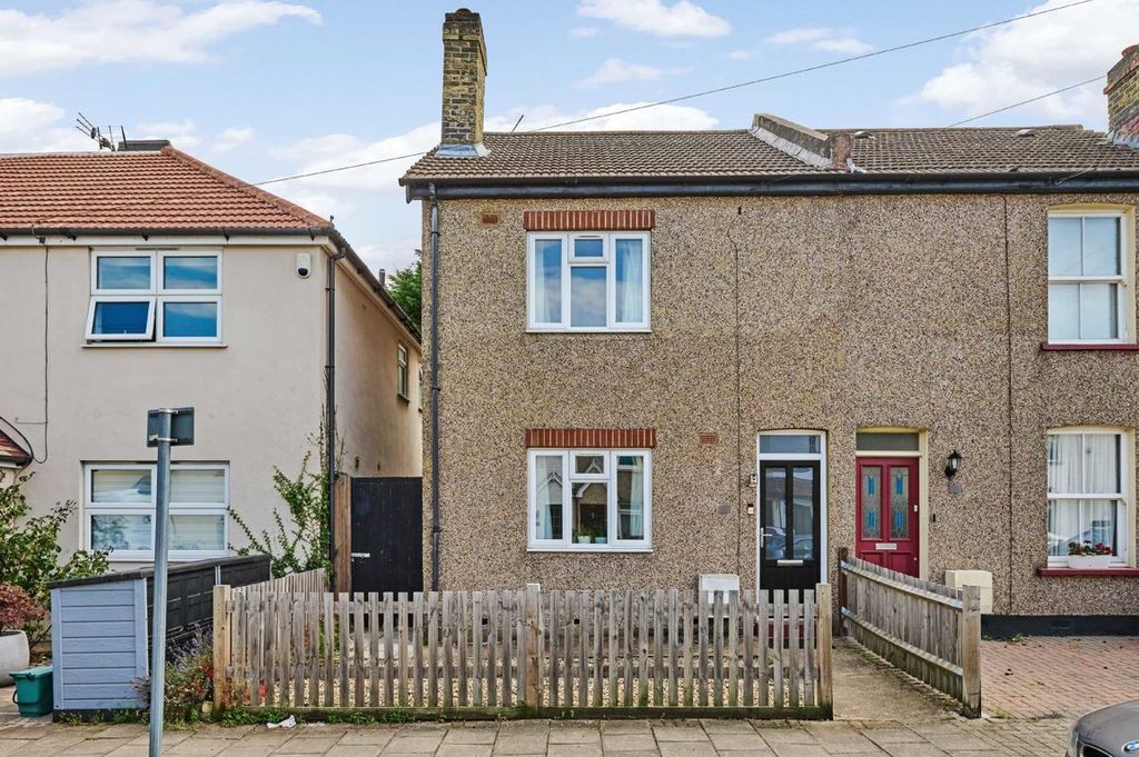 Property photo 1 of 6