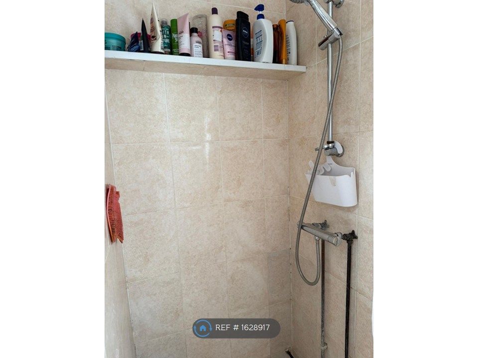 Property photo 3 of 13 Bathroom