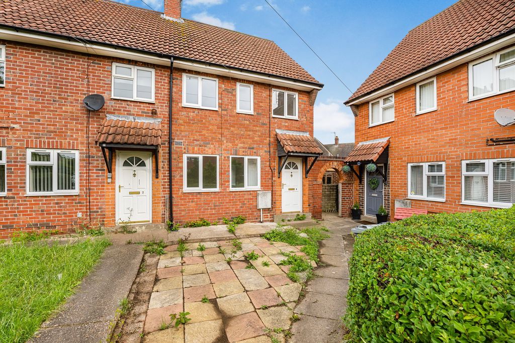 Property photo 1 of 16