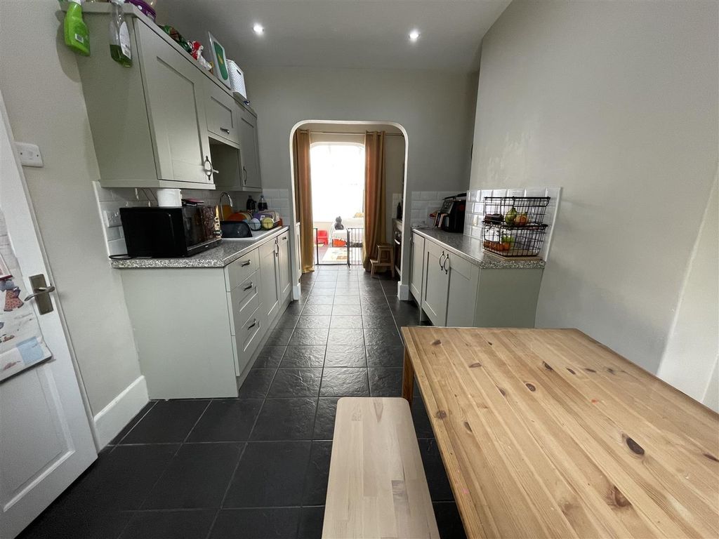 Property photo 3 of 29 Kitchen Dining Room
