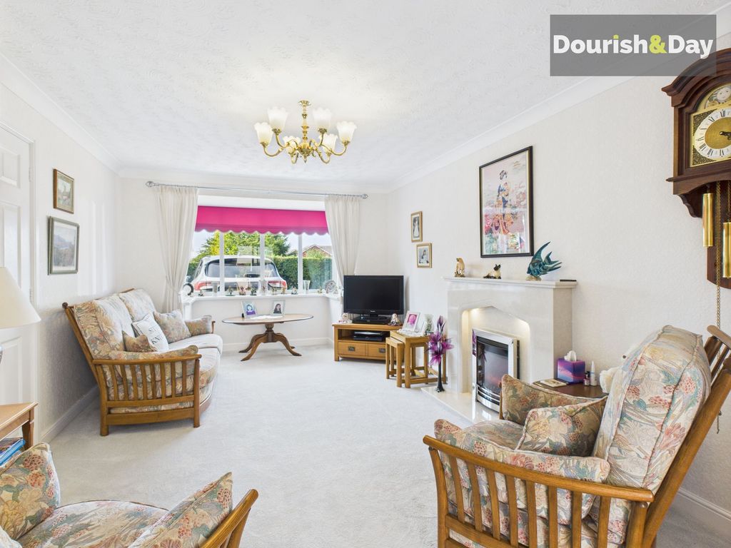 Property photo 2 of 33