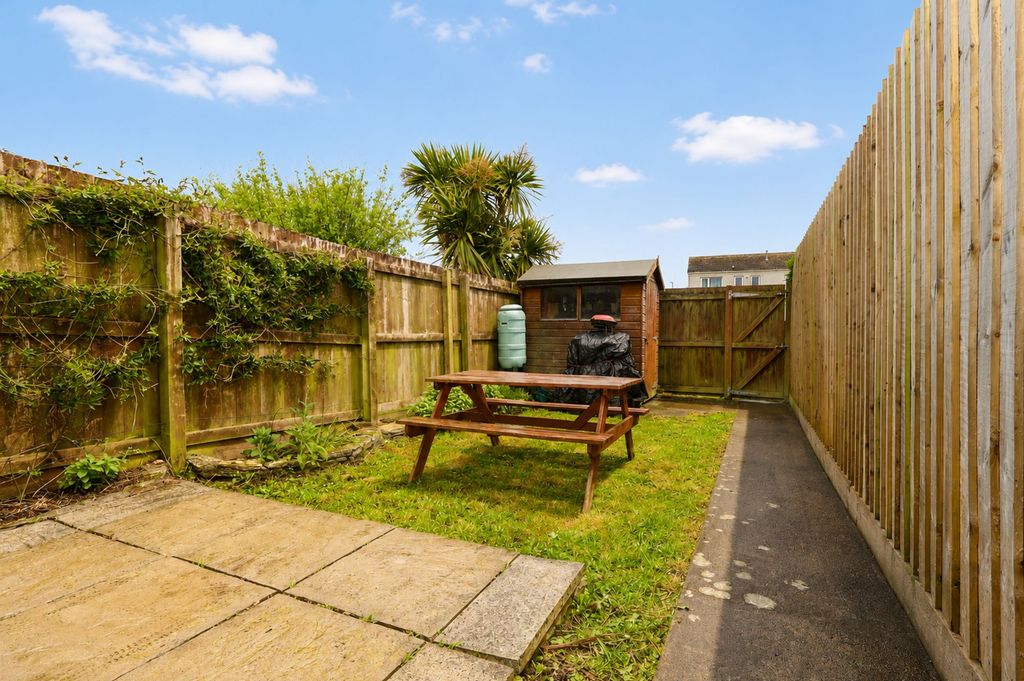 Property photo 2 of 19 External