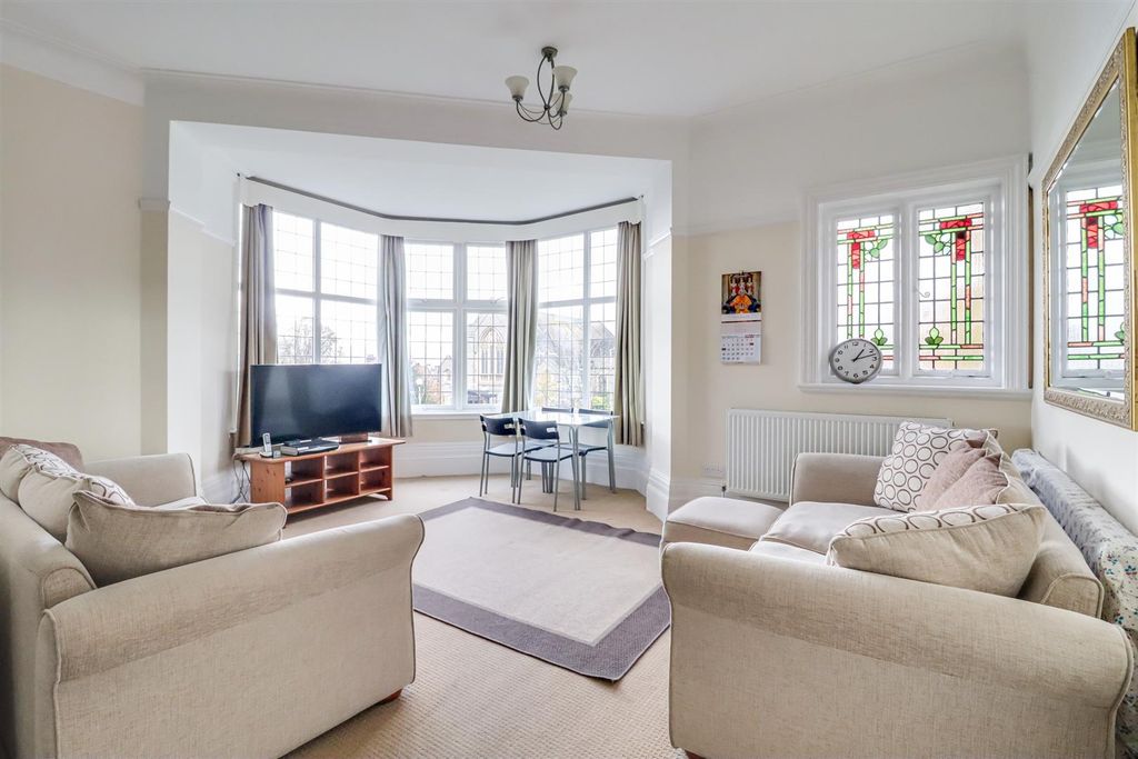 Property photo 3 of 13