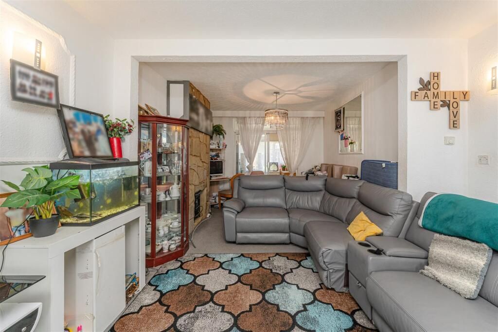 Property photo 3 of 14