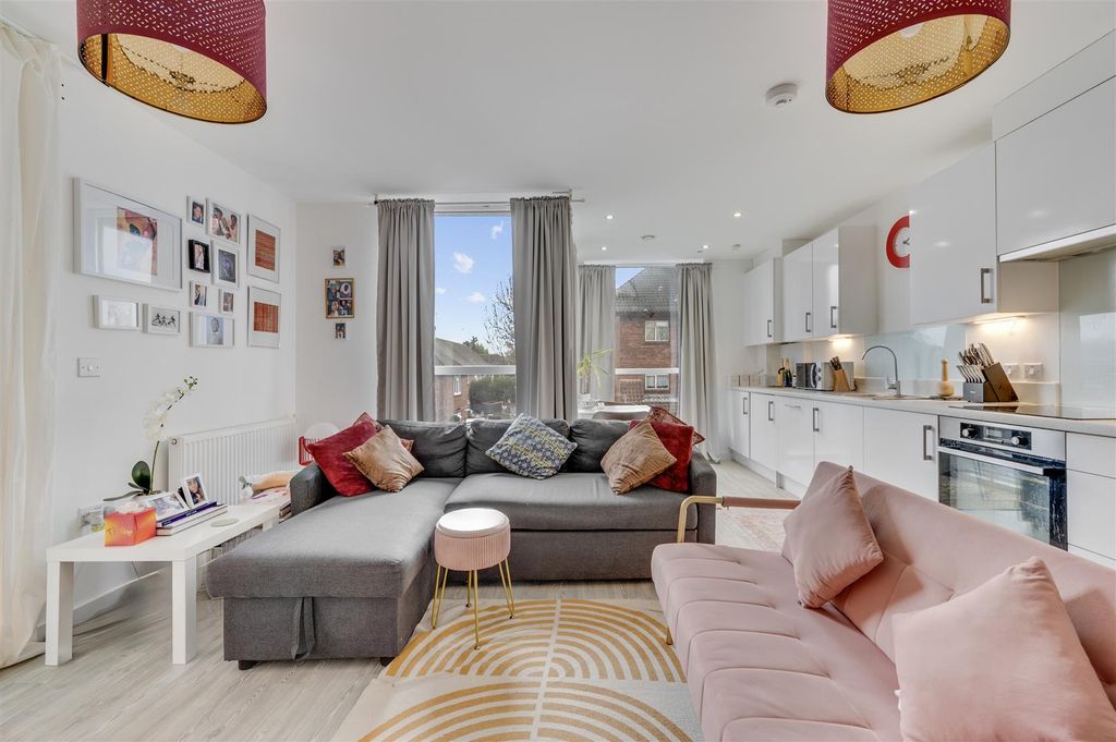 Property photo 3 of 13 Daneils_Printworks Apartments, Printworks Apt 44,