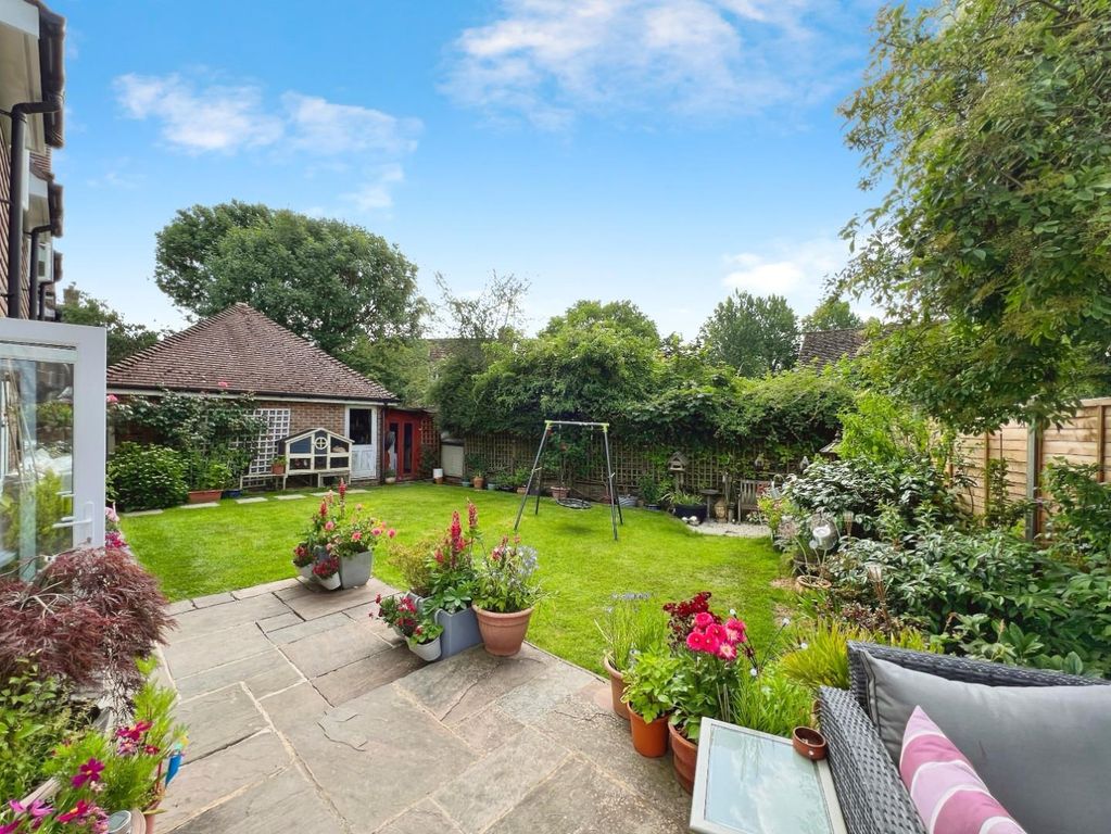 Property photo 2 of 19