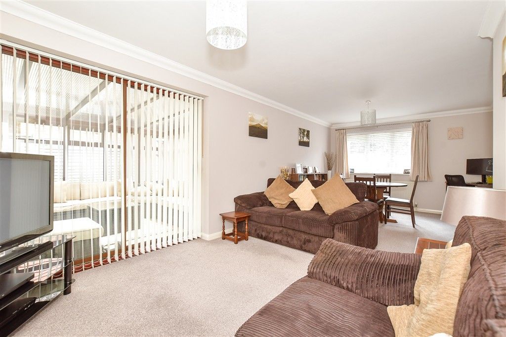 Property photo 2 of 11 Lounge/Diner