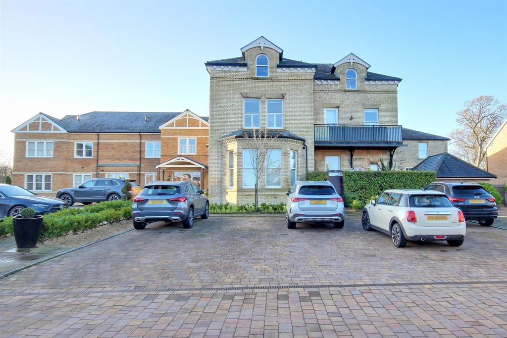 Property photo 1 of 22 The Mansion House (1).Jpg