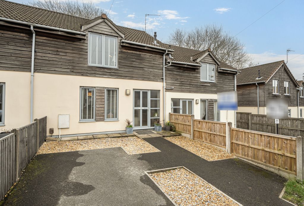 Property photo 1 of 12 6996295Bbdd2F-141...