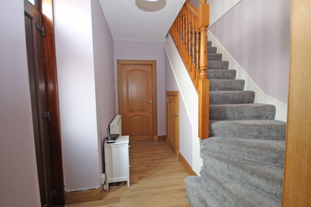 Property photo 2 of 29