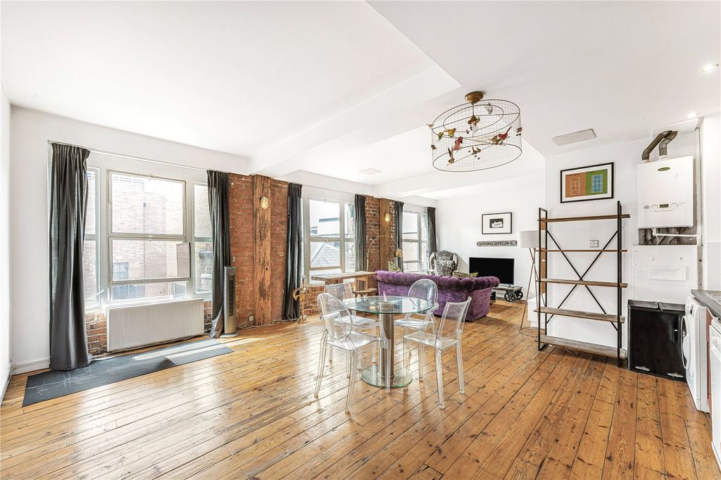 Property photo 1 of 13 Reception/Kitchen