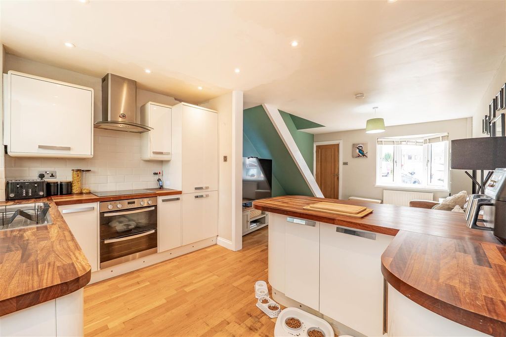 Property photo 3 of 19 Lounge/Kitchen/Diner