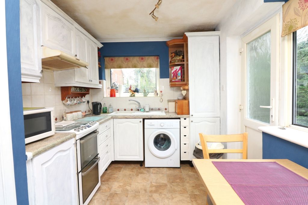 Property photo 3 of 13 Img_9994