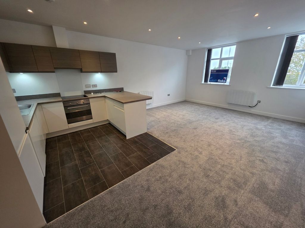 Property photo 3 of 8