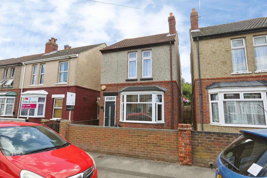 Property photo 1 of 11