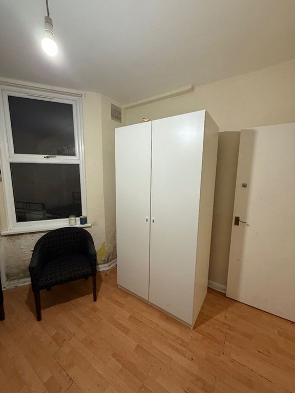 Property photo 2 of 3