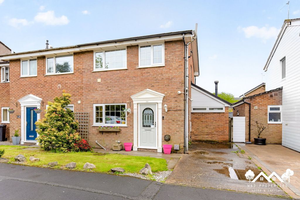Property photo 1 of 31