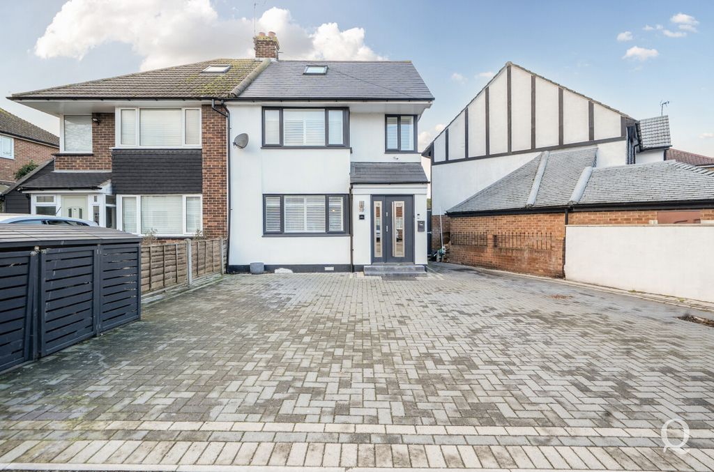 Property photo 1 of 21 Bd061Baf-4Eab-47d...