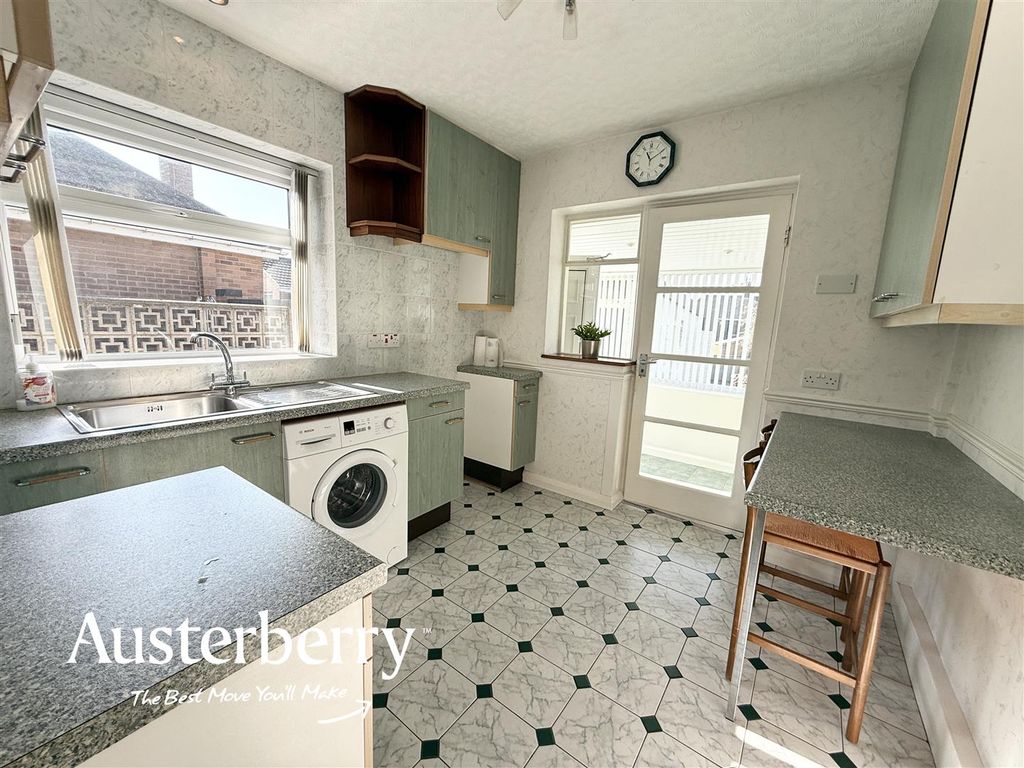 Property photo 3 of 17 Img_5946.Jpg