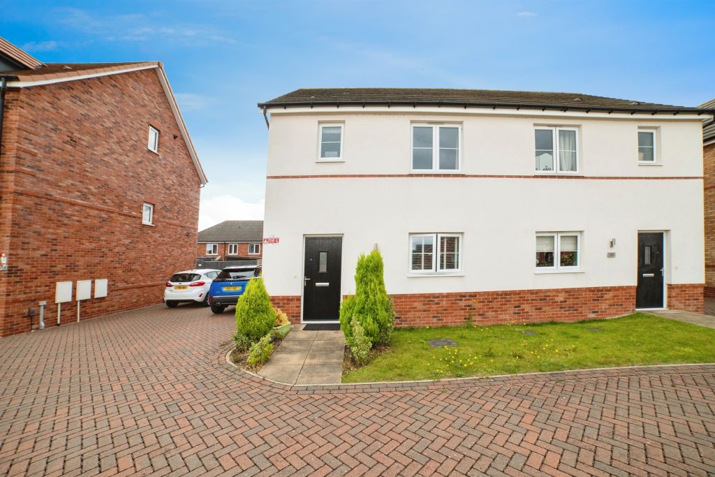 Property photo 1 of 17