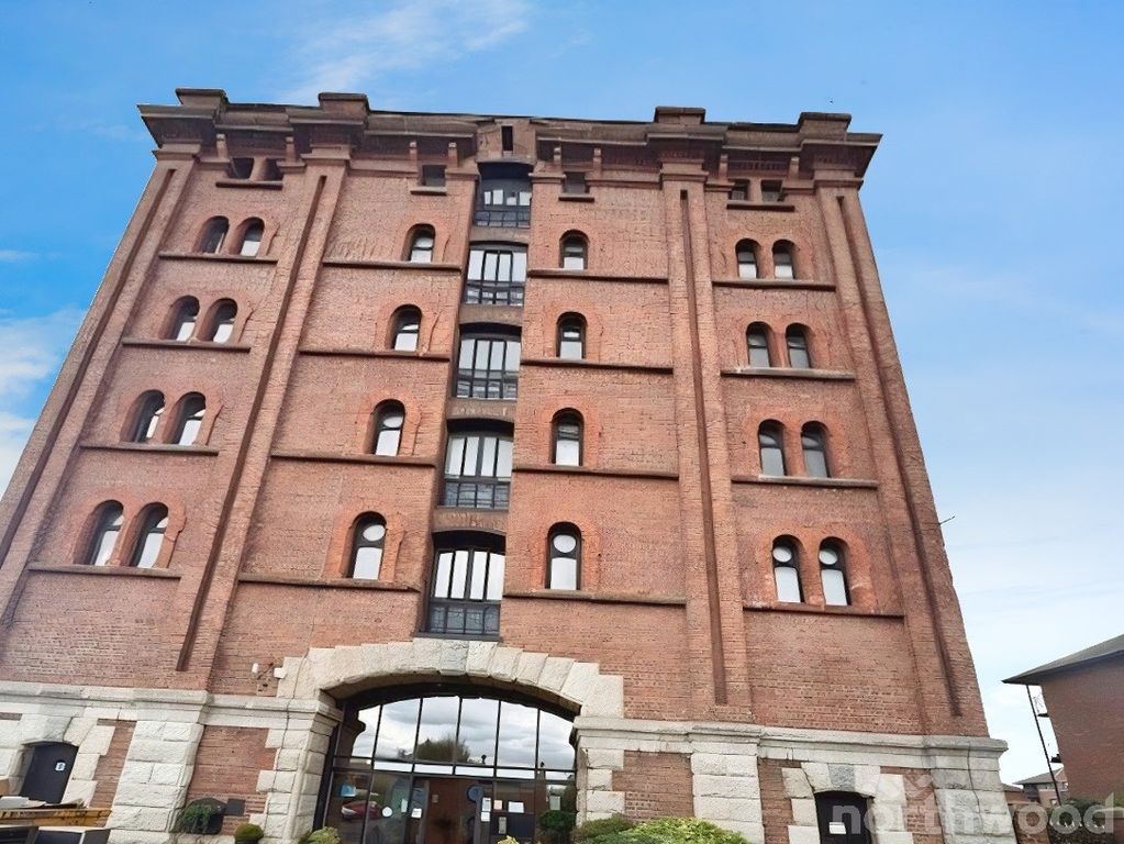 Property photo 1 of 8