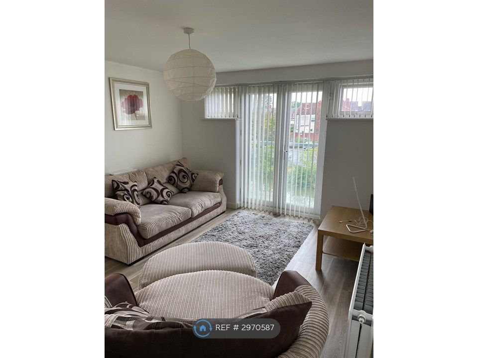 Property photo 2 of 23