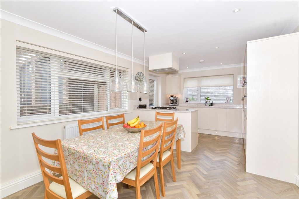 Property photo 3 of 14 Kitchen/Dining Room