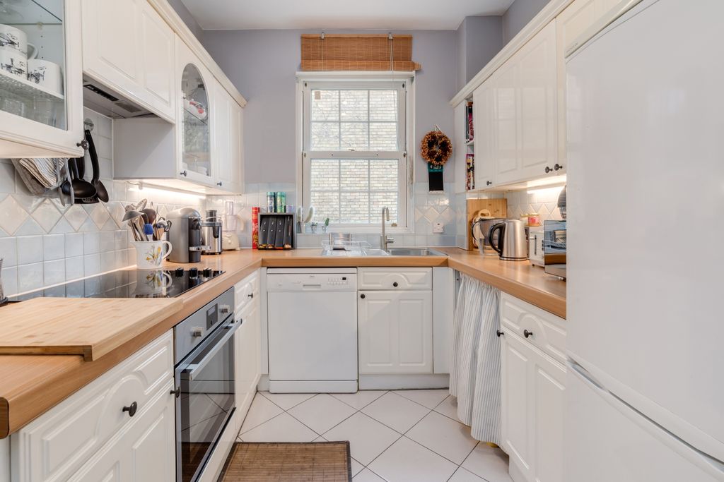 Property photo 3 of 16