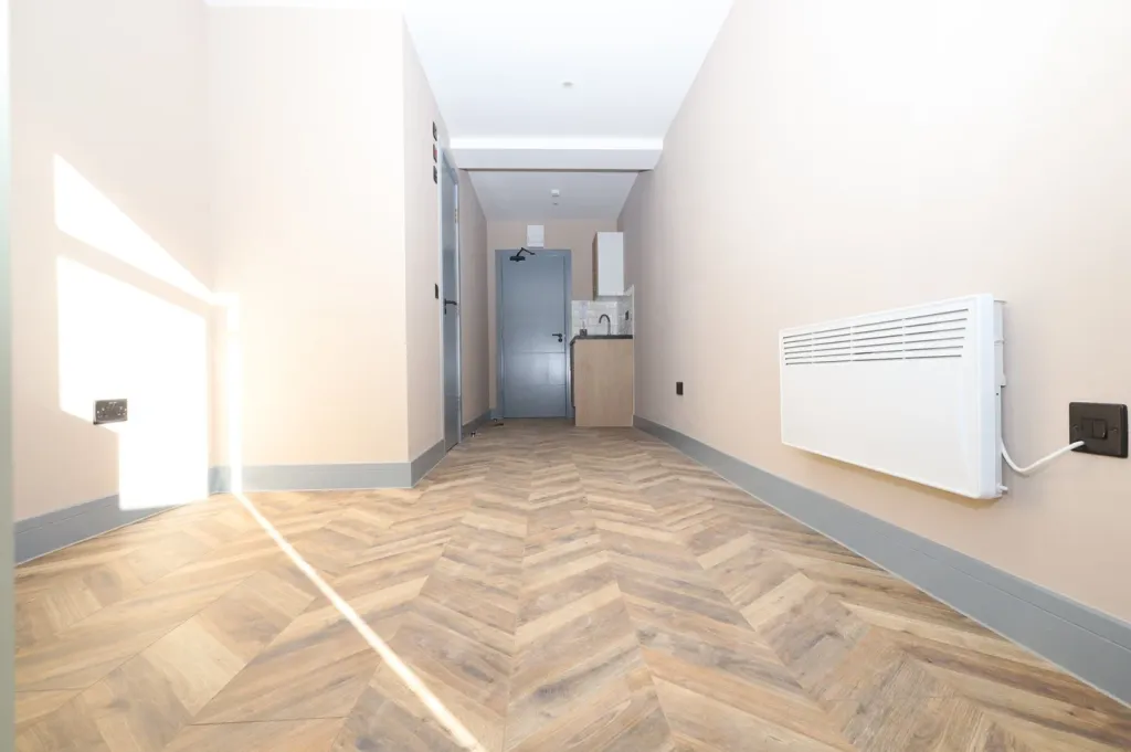 Property photo 1 of 2