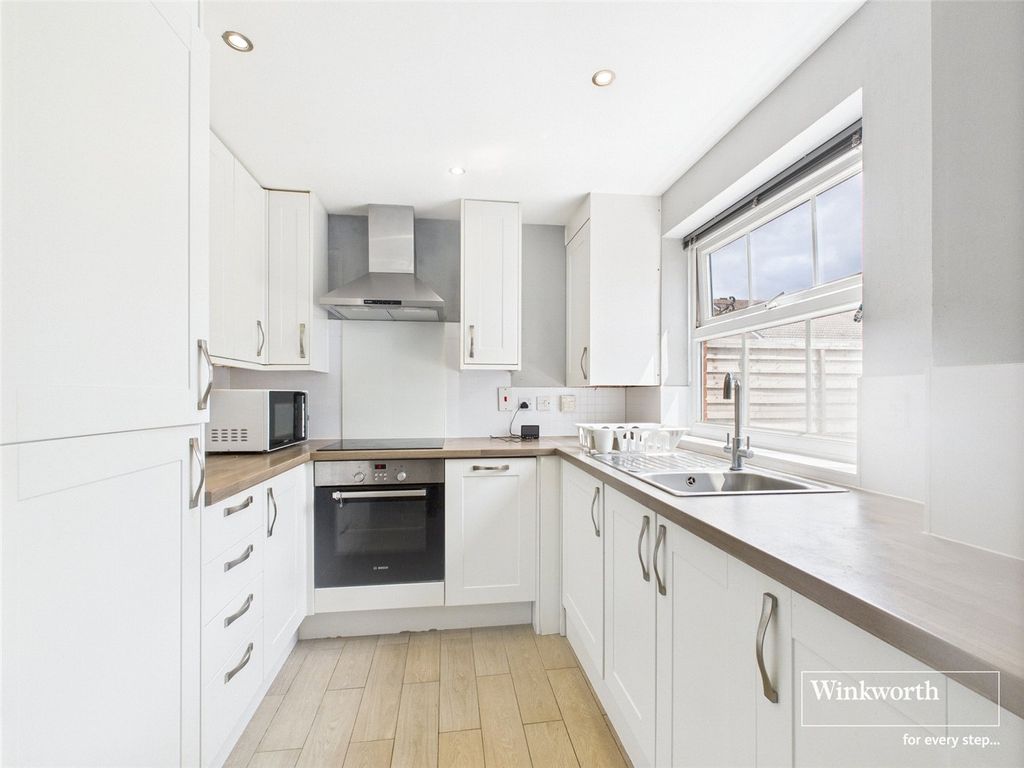 Property photo 3 of 9 Picture No. 14