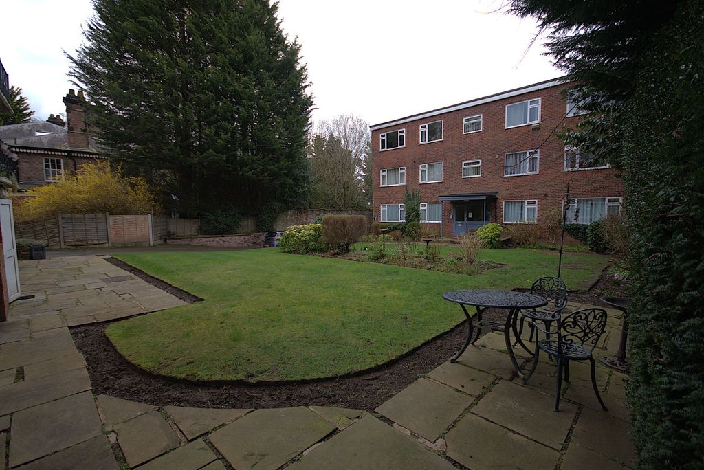 Additional image 9 of 2 bed flat for salePrestbury Road, Macclesfield SK10