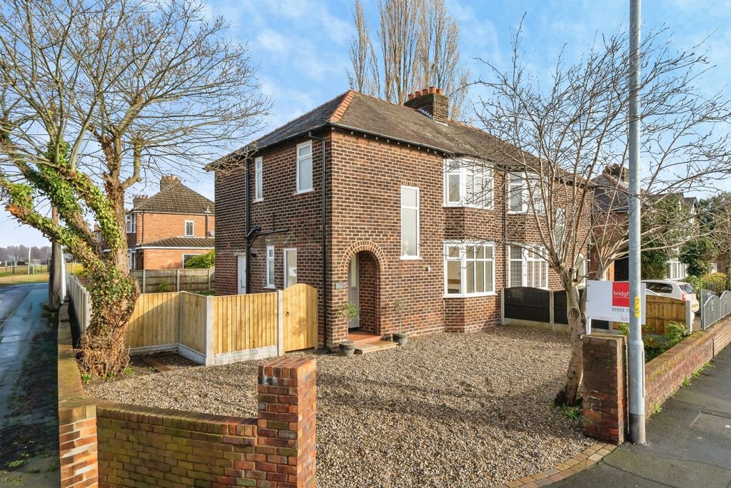 Property photo 1 of 18 Front