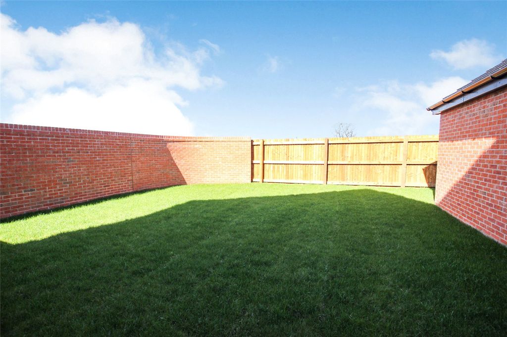 Additional image 15 of 4 bed detached house to rentJupiter Way, Chester, Cheshire CH4